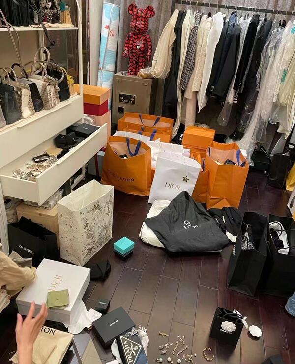桓仁县回收顶奢鞋服